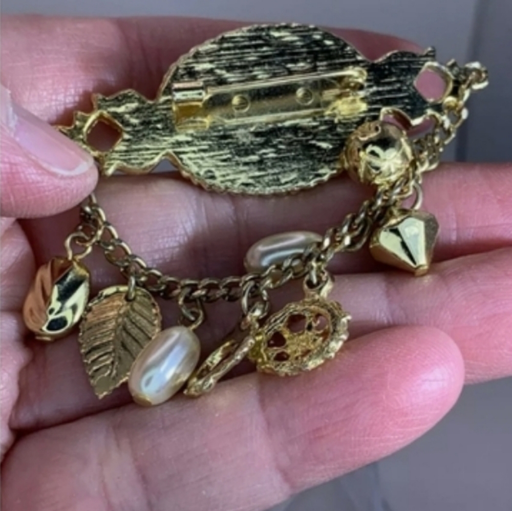 Vintage Large Pearl Victoria Style Brooch With charms - Picture 2 of 5